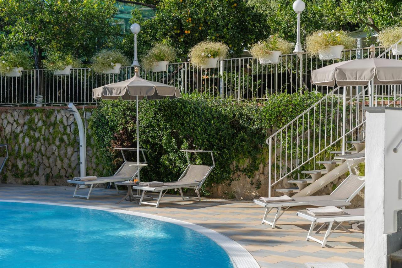 Hotel Capri Sorrento Exterior photo