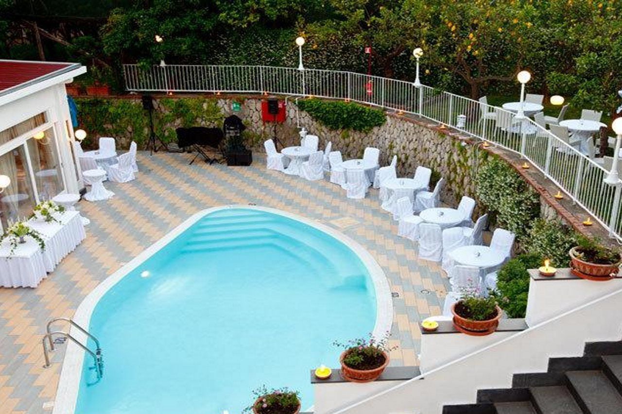Hotel Capri Sorrento Exterior photo